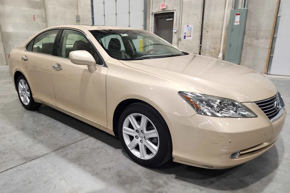 2007 Lexus ES 5th Gen - Image 14 of 18