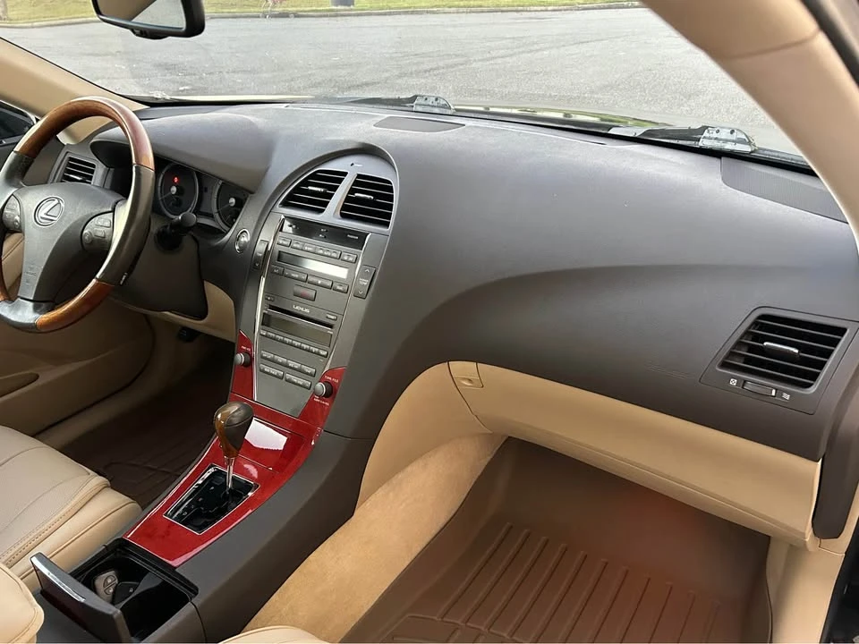 2007 Lexus ES 5th Gen - Image 16 of 20