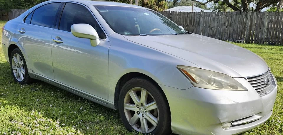 2007 Lexus ES 5th Gen - Image 2 of 7