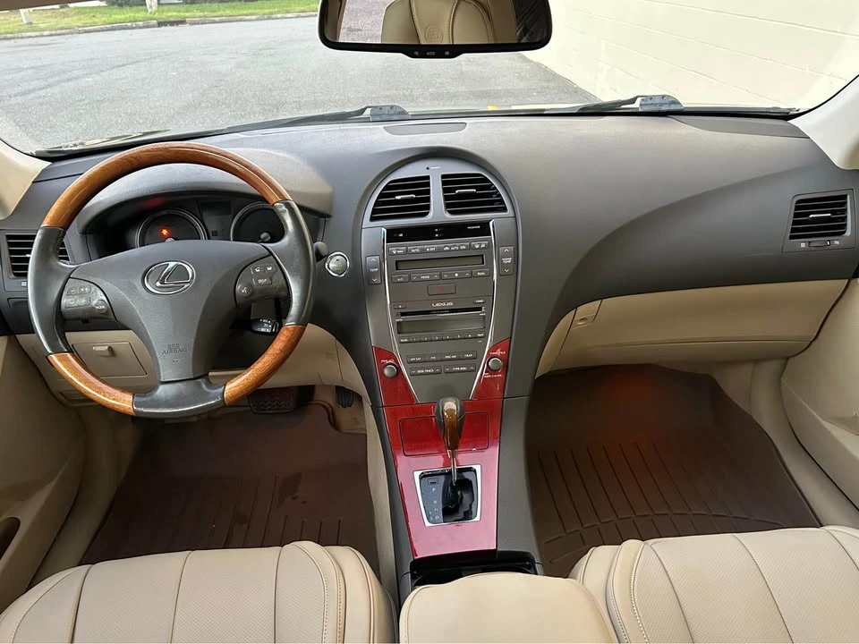 2007 Lexus ES 5th Gen - Image 9 of 20