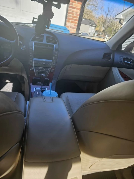 2007 Lexus ES 5th Gen - Image 3 of 13