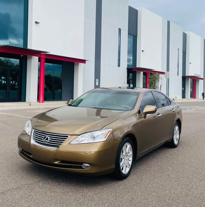 2007 Lexus ES 5th Gen - Image 2 of 11