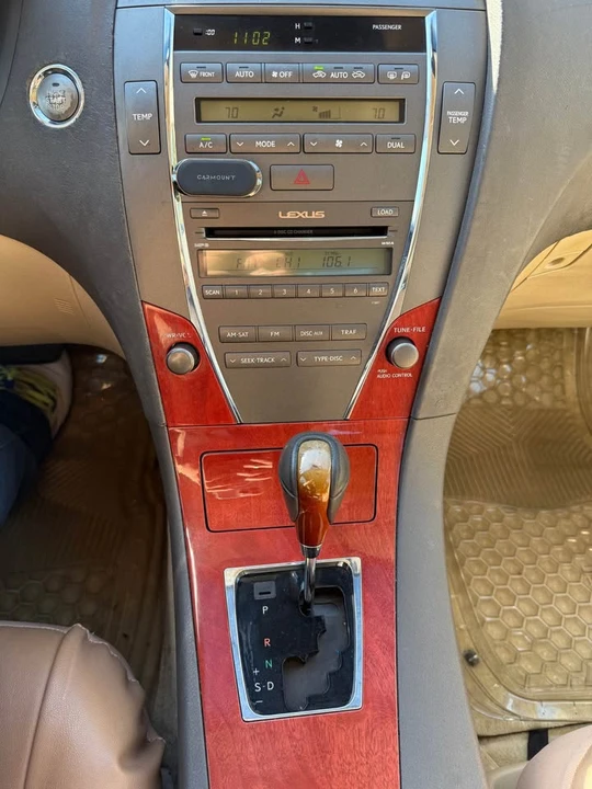 2007 Lexus ES 5th Gen - Image 8 of 15