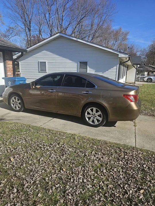 2007 Lexus ES 5th Gen - Image 9 of 13