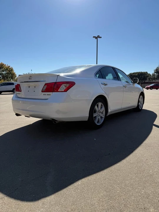 2007 Lexus ES 5th Gen - Image 4 of 15