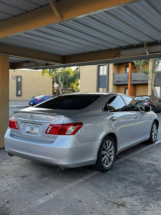 2007 Lexus ES 4th Gen - Image 2 of 8