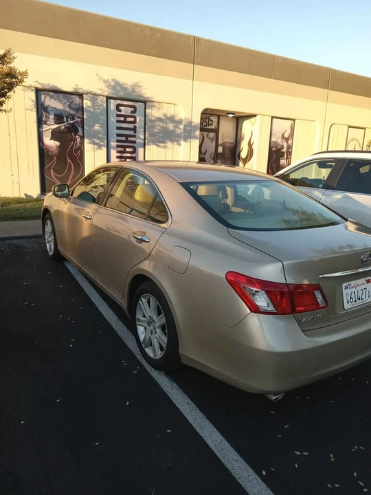 2007 Lexus ES 5th Gen - Image 2 of 3