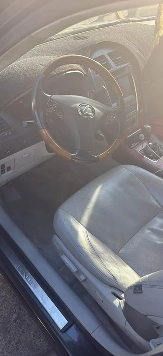 2007 Lexus ES 5th Gen - Image 2 of 4