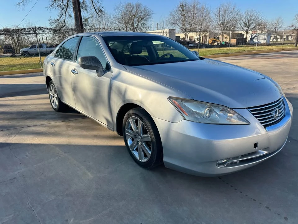 2007 Lexus ES 4th Gen - Image 11 of 20