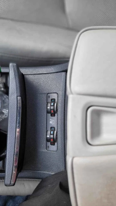 2007 Lexus ES 4th Gen - Image 12 of 18