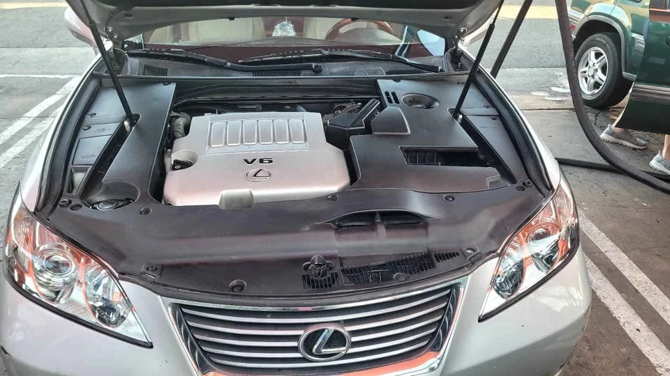 2007 Lexus ES 4th Gen - Image 14 of 18