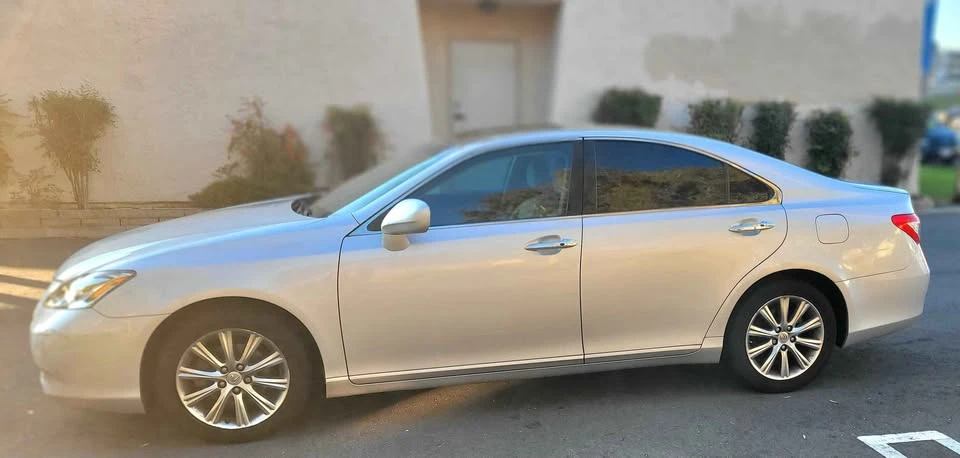 2007 Lexus ES 5th Gen - Image 12 of 19