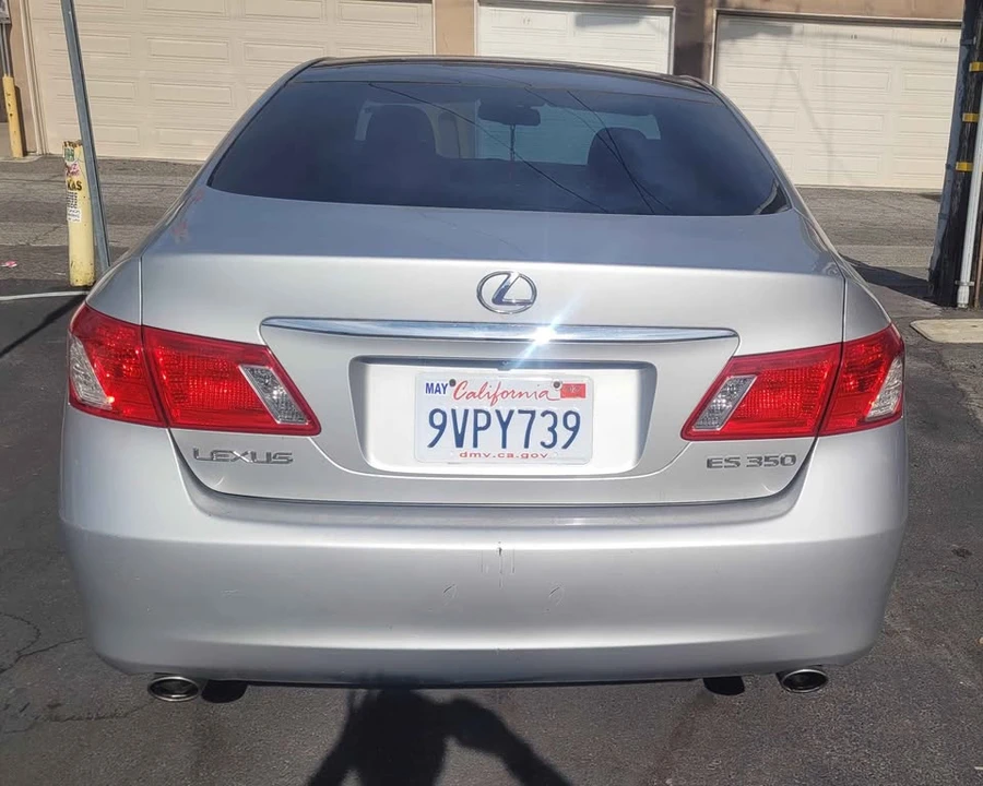 2007 Lexus ES 5th Gen - Image 10 of 19