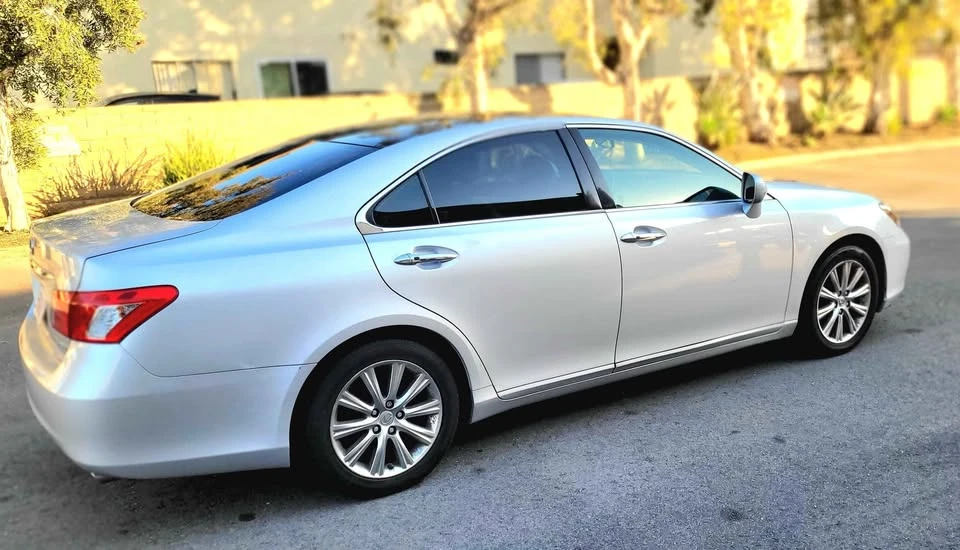 2007 Lexus ES 5th Gen - Image 3 of 19