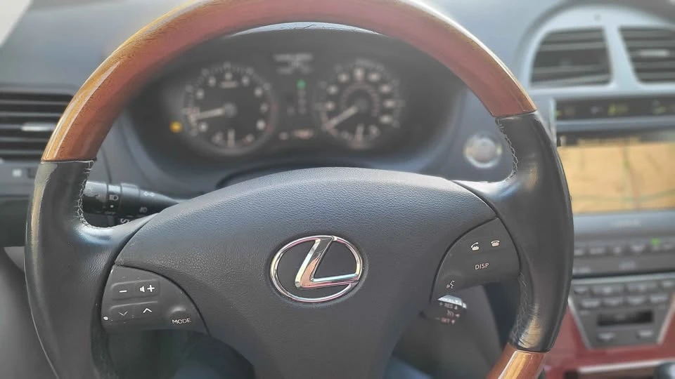 2007 Lexus ES 5th Gen - Image 5 of 19