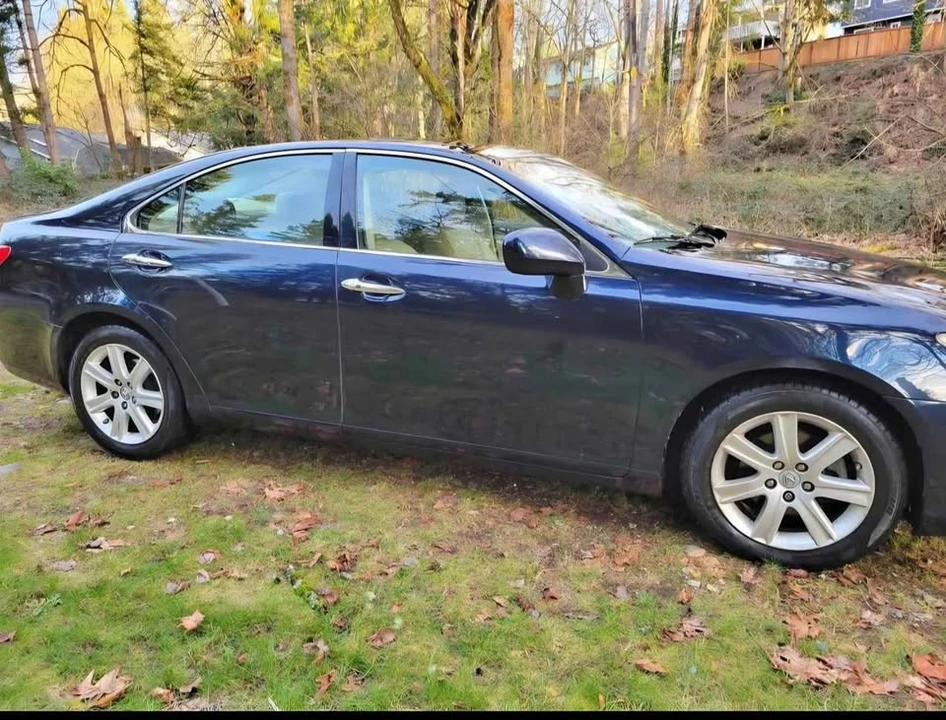 2007 Lexus ES 5th Gen - Image 4 of 10