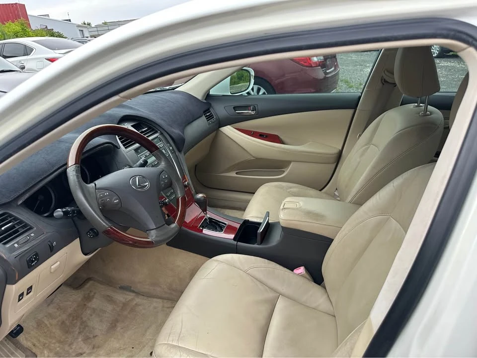 2007 Lexus ES 5th Gen - Image 11 of 14