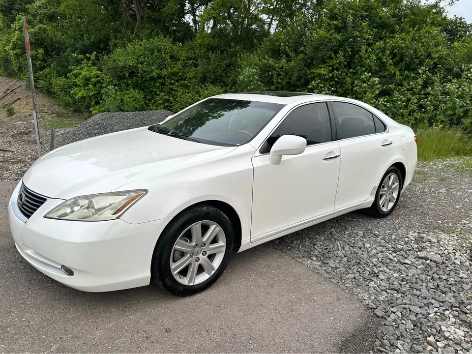 2007 Lexus ES 5th Gen - Image 2 of 14