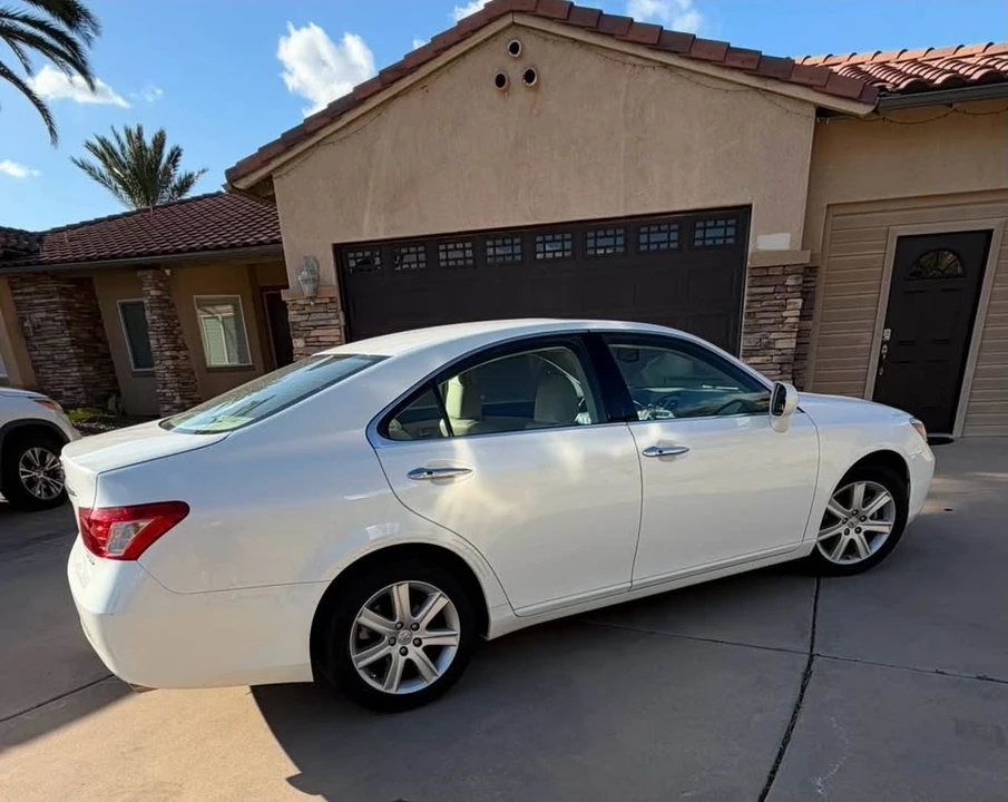 2007 Lexus ES 5th Gen - Image 9 of 10