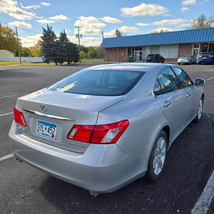 2007 Lexus ES 5th Gen - Image 4 of 7