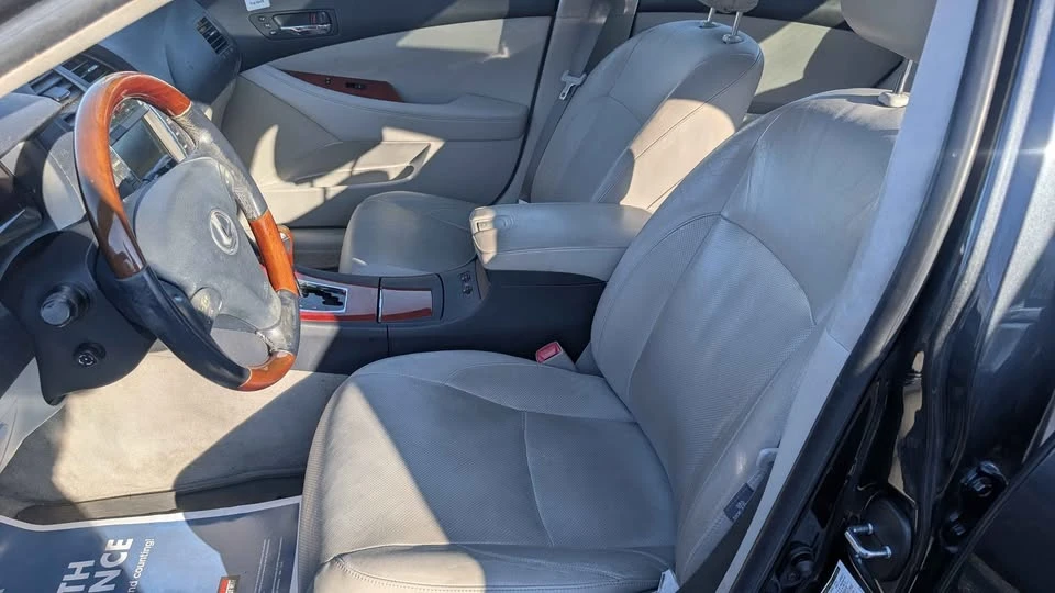 2007 Lexus ES 5th Gen - Image 11 of 13
