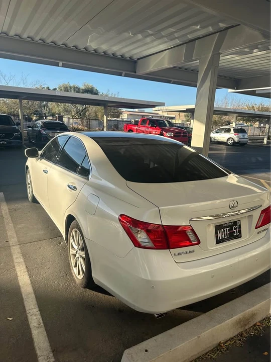 2007 Lexus ES 4th Gen - Image 2 of 9