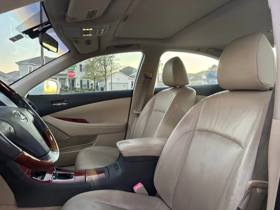 2007 Lexus ES 5th Gen - Image 10 of 13