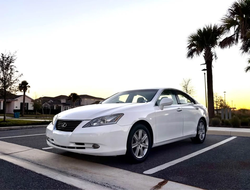2007 Lexus ES 5th Gen - Image 3 of 13