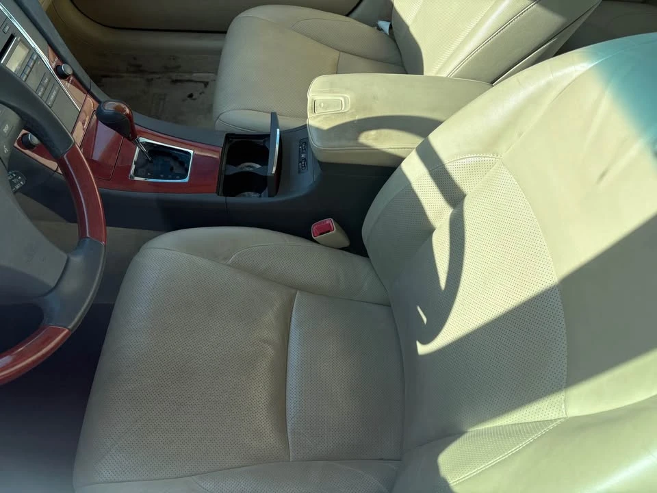 2007 Lexus ES 5th Gen - Image 5 of 8
