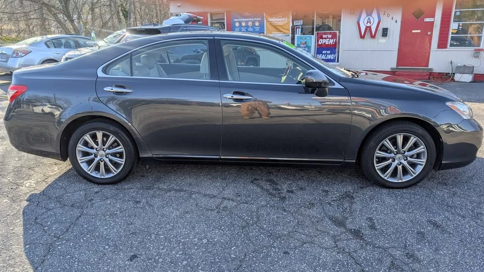 2007 Lexus ES 5th Gen - Image 3 of 13