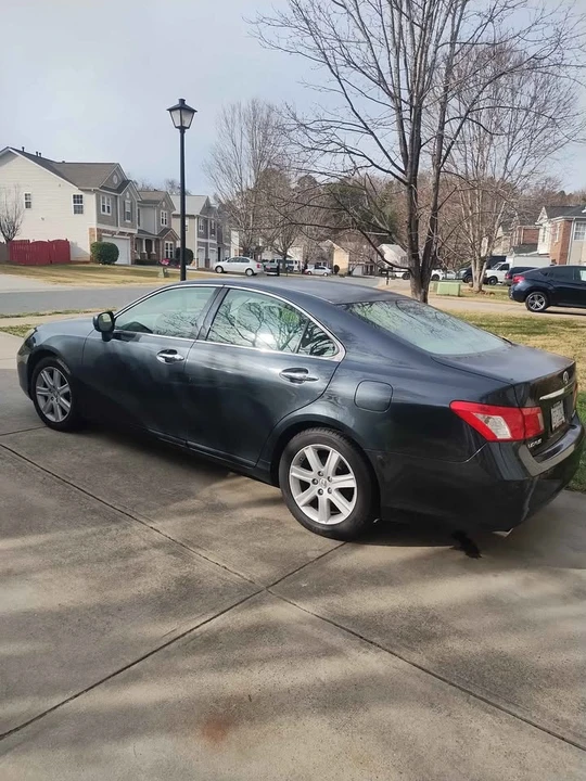 2007 Lexus ES 5th Gen - Image 4 of 17