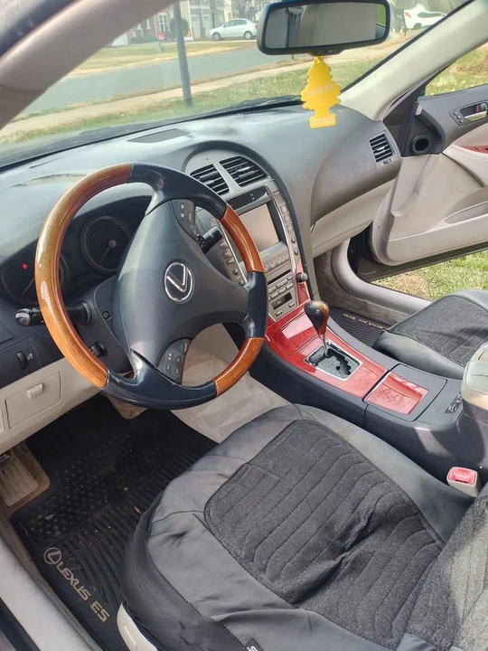2007 Lexus ES 5th Gen - Image 13 of 17