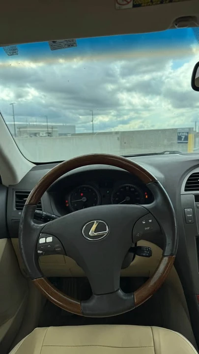 2007 Lexus ES 5th Gen - Image 8 of 9