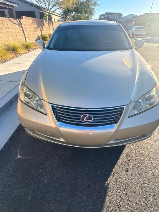 2007 Lexus ES 5th Gen - Image 2 of 11