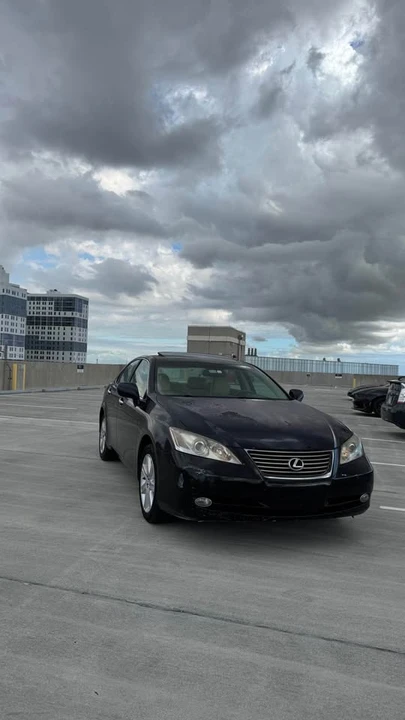 2007 Lexus ES 5th Gen - Image 2 of 9