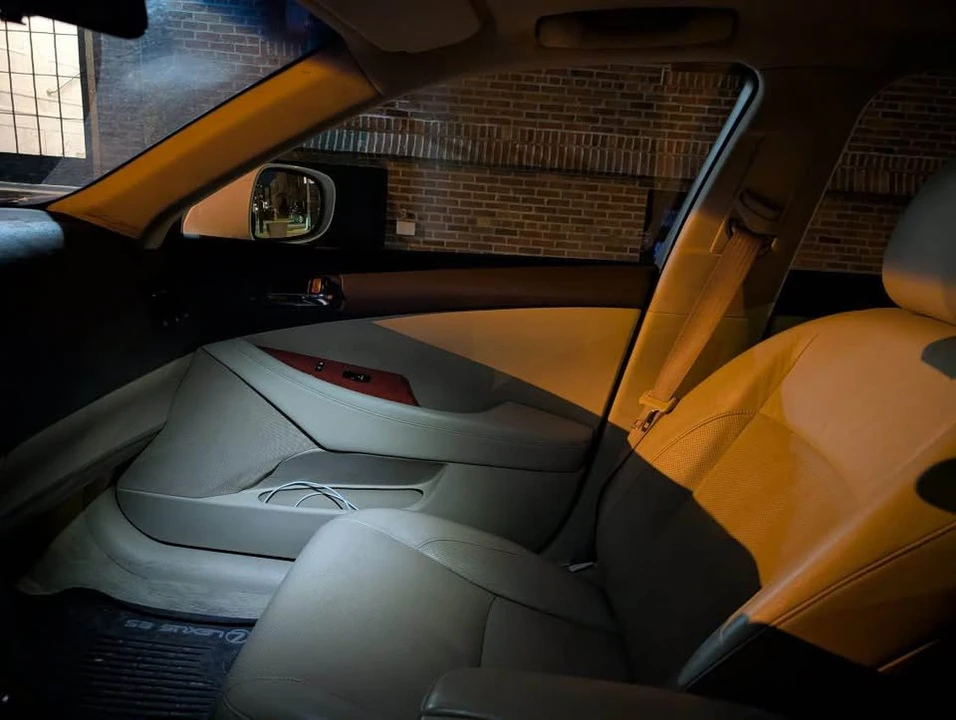 2007 Lexus ES 5th Gen - Image 7 of 8