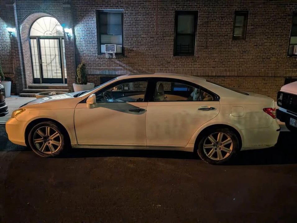 2007 Lexus ES 5th Gen - Image 4 of 8