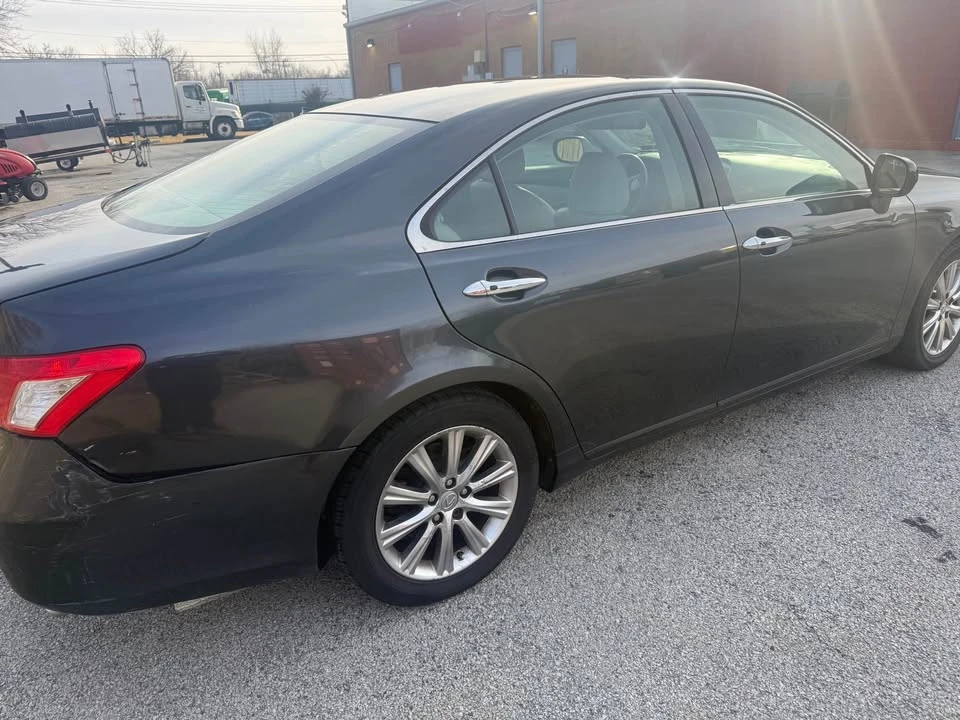 2007 Lexus ES 5th Gen - Image 4 of 11