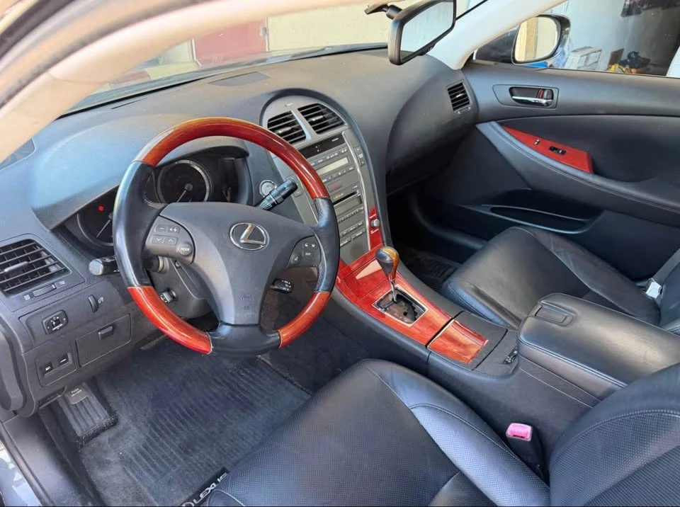 2007 Lexus ES 5th Gen - Image 4 of 16