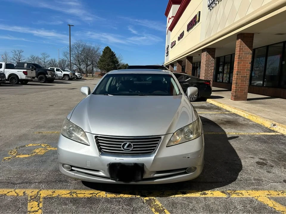 2007 Lexus ES 5th Gen - Image 9 of 10