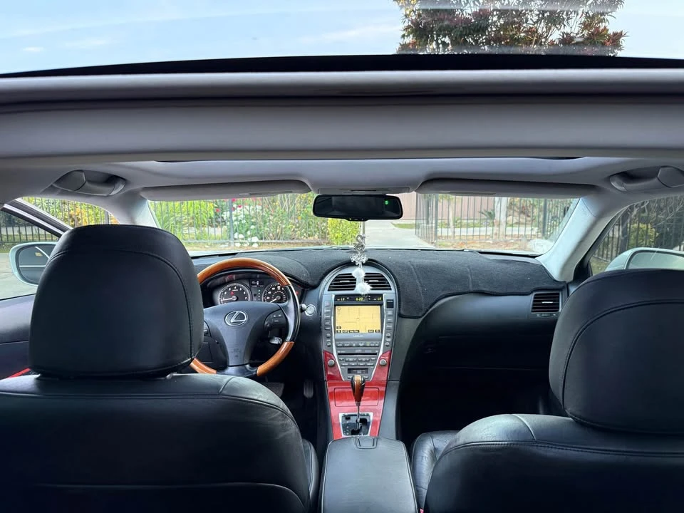 2007 Lexus ES 5th Gen - Image 11 of 18