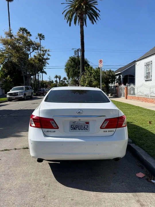 2007 Lexus ES 5th Gen - Image 4 of 9