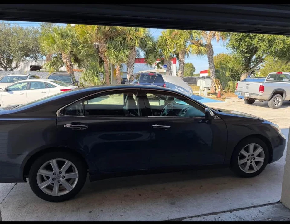 2007 Lexus ES 5th Gen - Image 8 of 16
