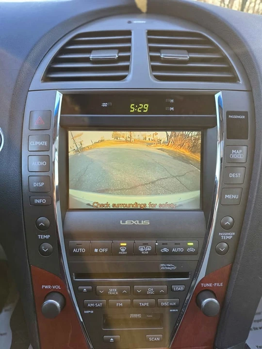 2007 Lexus ES 5th Gen - Image 9 of 20