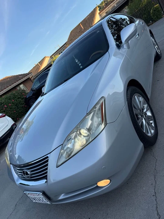 2007 Lexus ES 5th Gen - Image 2 of 18