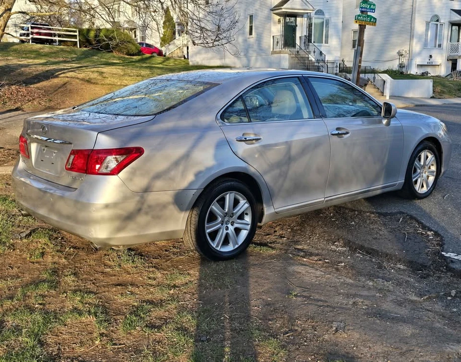 2007 Lexus ES 5th Gen - Image 17 of 20