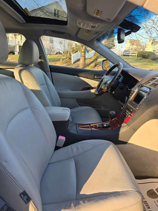 2007 Lexus ES 5th Gen - Image 4 of 20