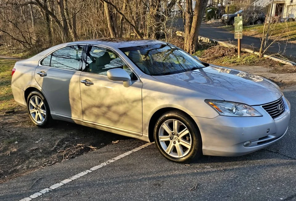 2007 Lexus ES 5th Gen - Image 3 of 20