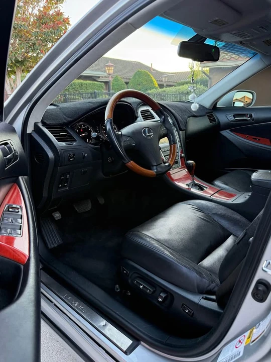 2007 Lexus ES 5th Gen - Image 9 of 18