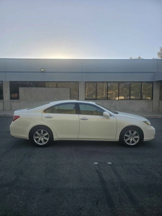 2007 Lexus ES 5th Gen - Image 5 of 20